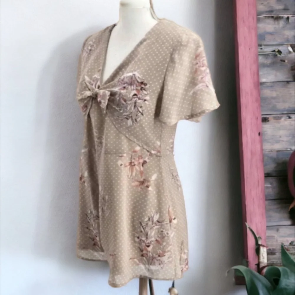Sadie and Sage Floral Polka Dot Romper - Picture 11 of 15